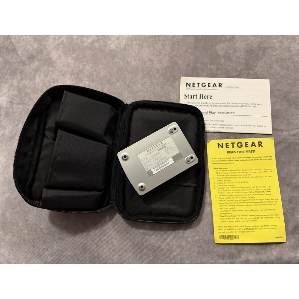 NETGEAR 54 Mbps Travel Router WGR101 w/case